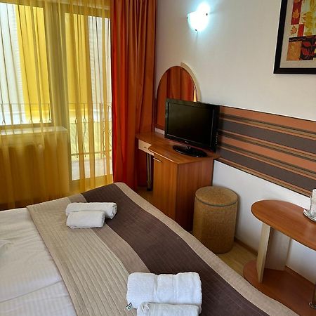 Restaurant Motel Dolorean ساتْشيلي المظهر الخارجي الصورة