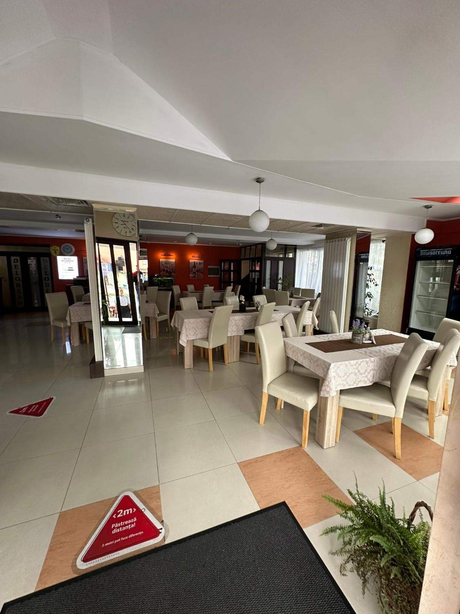 Restaurant Motel Dolorean ساتْشيلي المظهر الخارجي الصورة